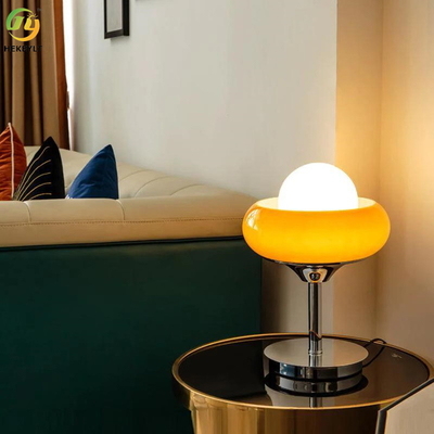 Van het LEIDENE Gele van de het Bedschemerlamp Metaalglas het Ei Scherpe Vorm 40W van Bauhaus