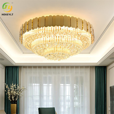 Gouden ronde plafondlamp van kristal en metaal voor boerderij en hotel