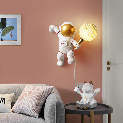 De moderne Geleide van de Maanjonge geitjes van de Muurlamp Lamp van de de Astronauten Decoratieve Muur