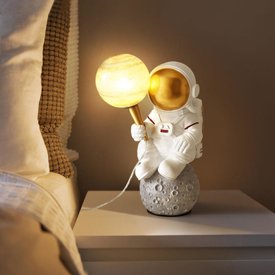 20x37cm de Astronauten van de het Bedschemerlamp van Harsjonge geitjes dienen Decoratieve Lamp in
